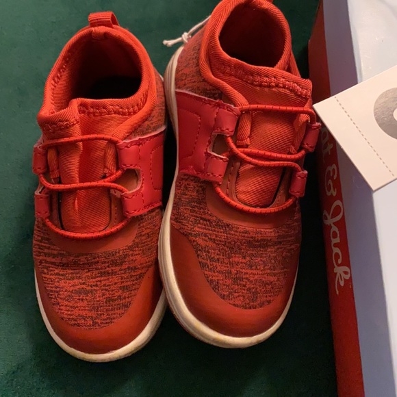 LIKE NEW Cat&Jack Kids’ Sneakers - Picture 3 of 3